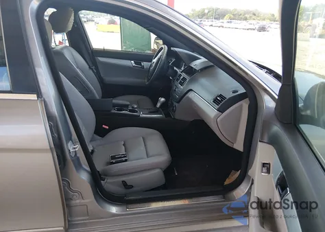 2008 Mercedes-Benz C 300 Sport из США, поврежденный, VIN WDDGF54X88F050757